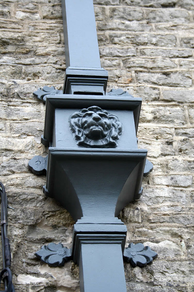 Tuscan cast iron hopper heads and rainwater systems