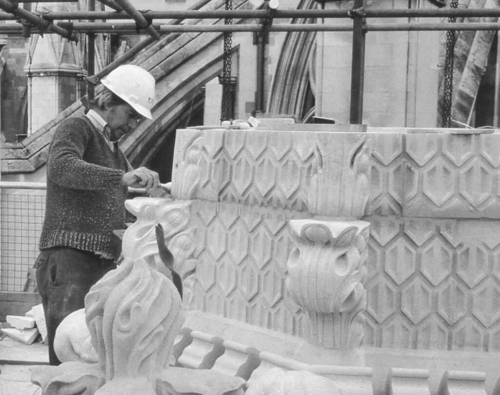 Stone Mason at work_Restoration of sandstone carvings