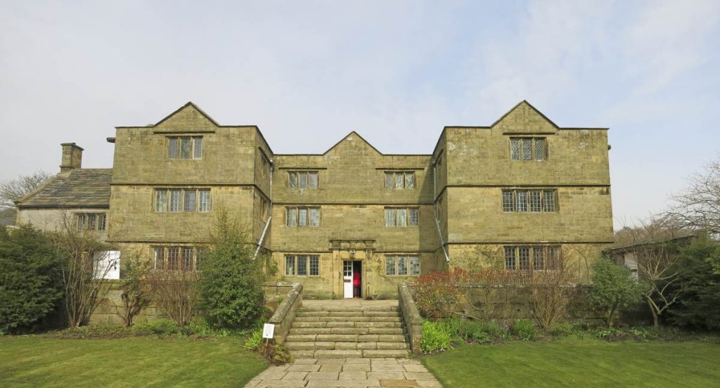 Derbyshire_Eyam-Hall_Listed-Buildings_National-Parks_Peak-District