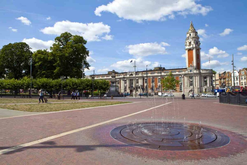 London_Lambeth-Town-Hall_Restoration-of-Listed-Building_Cast-Iron-Gutters-and-Downpipes