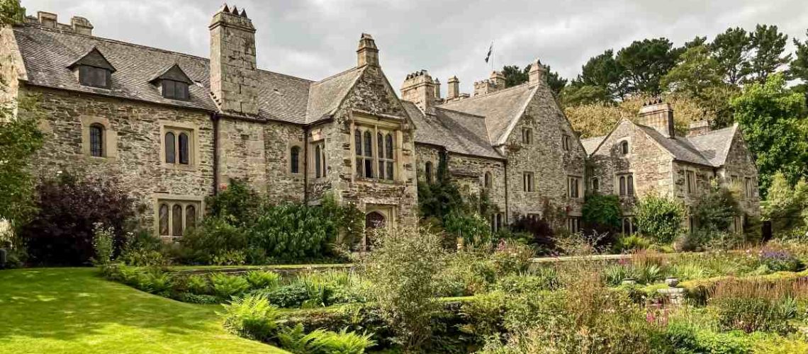 Cornwall_Cotehele_Listed-Buildings_Cast-Iron-Guttering
