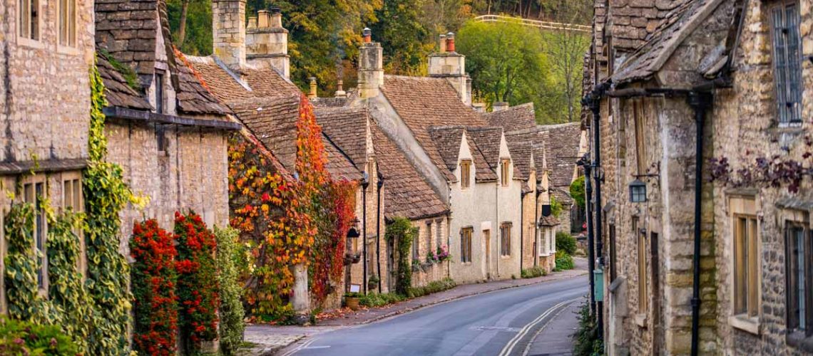 Cotswolds_Wiltshire_Castle-Combe_listed-buildings.