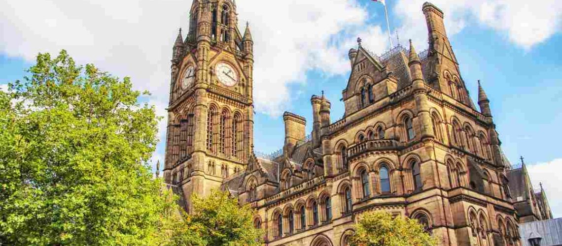 Manchester-Town-Hall_Civic-Building-Repairs_Cast-Iron-Guttering