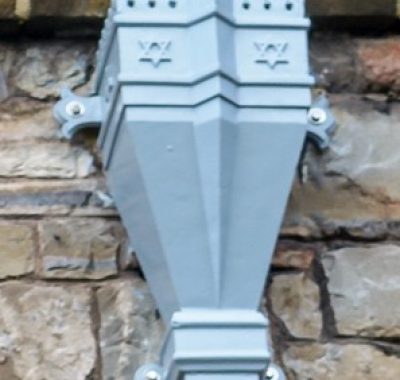Rectangular 125mm x 75mm cast iron pipe and hopper Rectangular 125mm x 75mm cast iron pipe and hopper