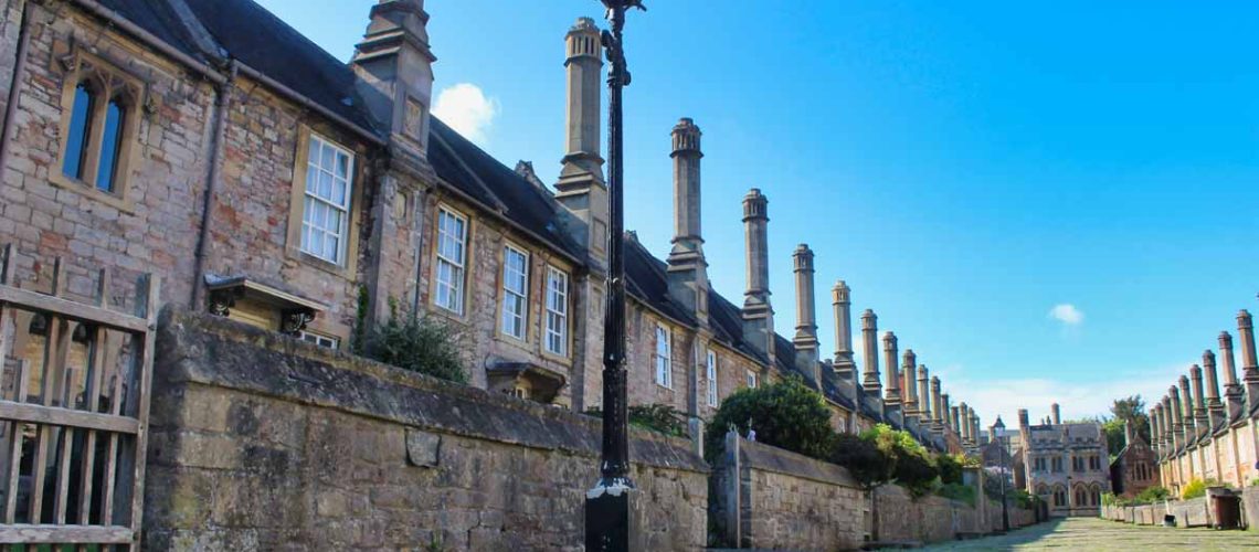 Somerset_cast-iron-guttering_Vicars-Close-Wells-Somerset_cast-iron-pipes