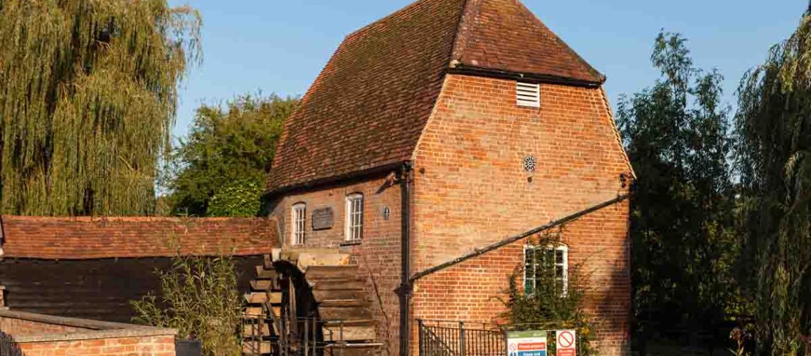 Watermill-Cobham-Surrey-cast-iron-gutter-pipe