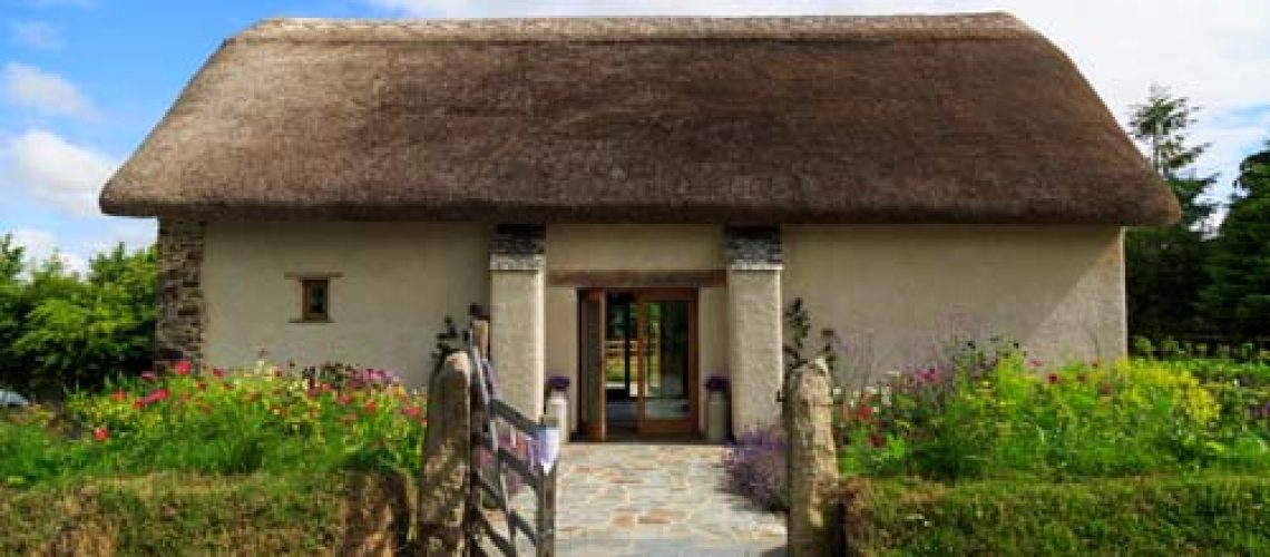 Thatched Barn Conversion - Cast Iron Rainwater Gutters